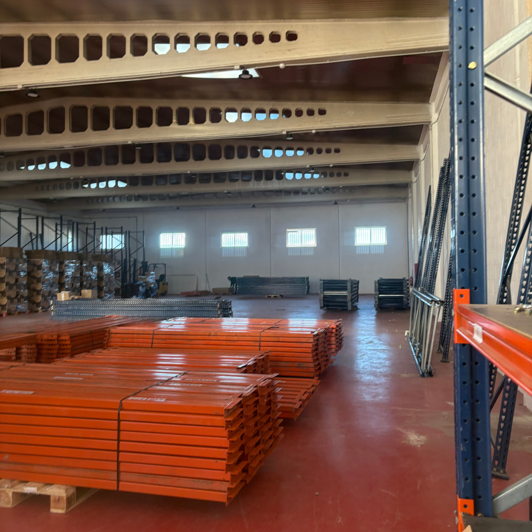 Crismar Traders - Traslado y reinstalación logística de sistemas de almacenaje